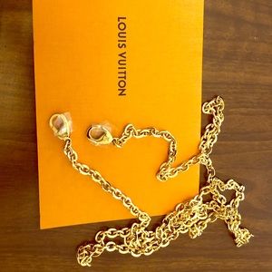 Brand New Louis Vuitton Felicie pouchette chain